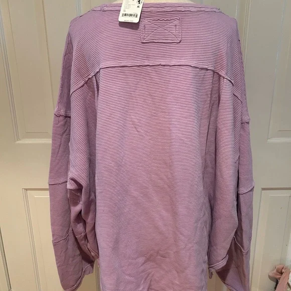 Free People Total Eclipse tee / top. NWT. Size XL. - Picture 2 of 7